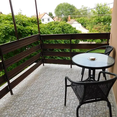 Wesselenyi Apartmanhaz شقة
