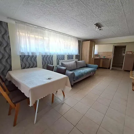 Wesselenyi Apartmanhaz